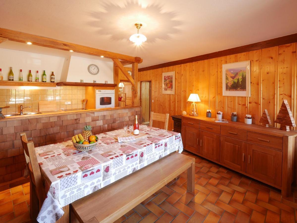 Domaine De Bellevue Du Mont Poupet Marnoz